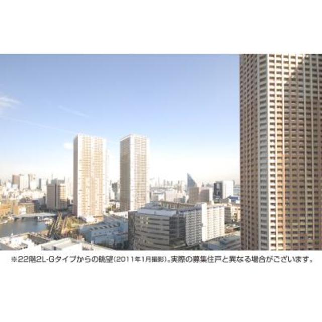 332000