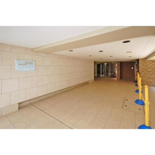 278000