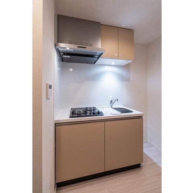 159000