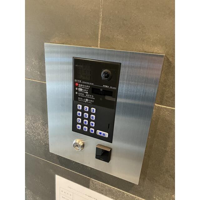 168000