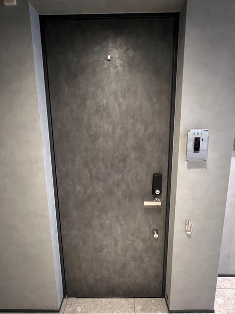 213000