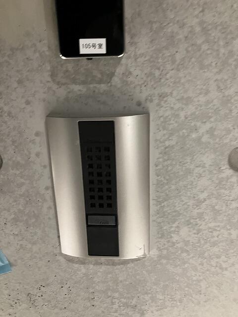 352000