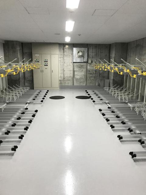 246000