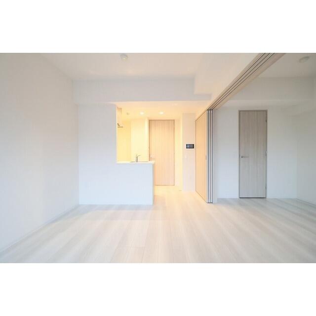 162000
