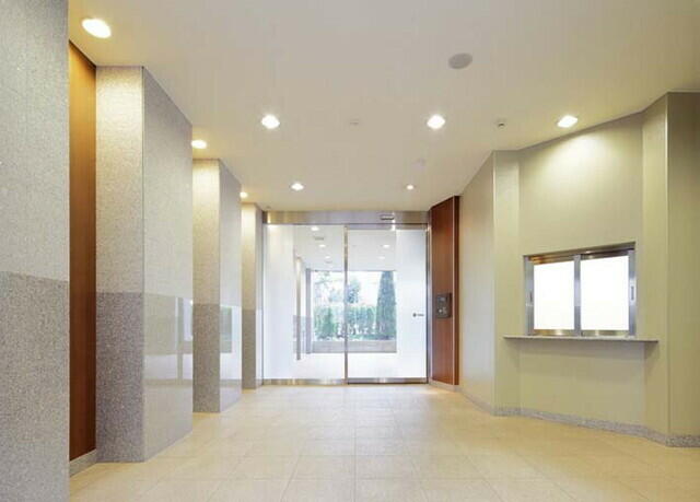 250000