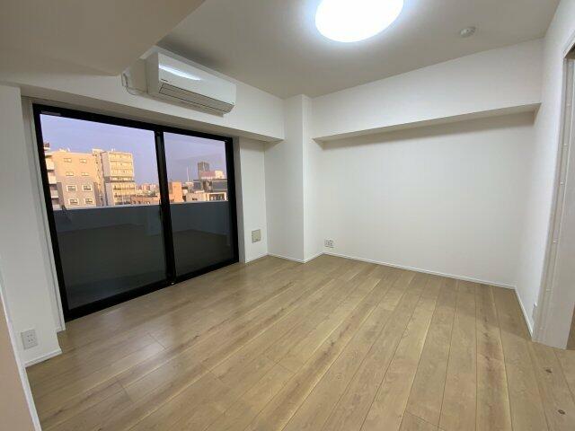 190000