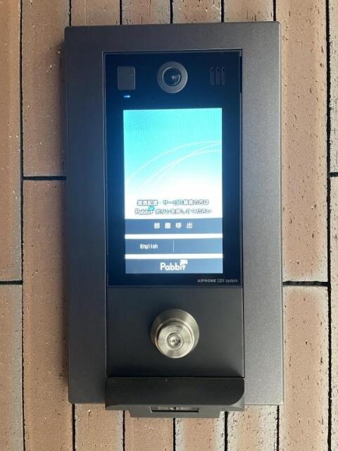 215000