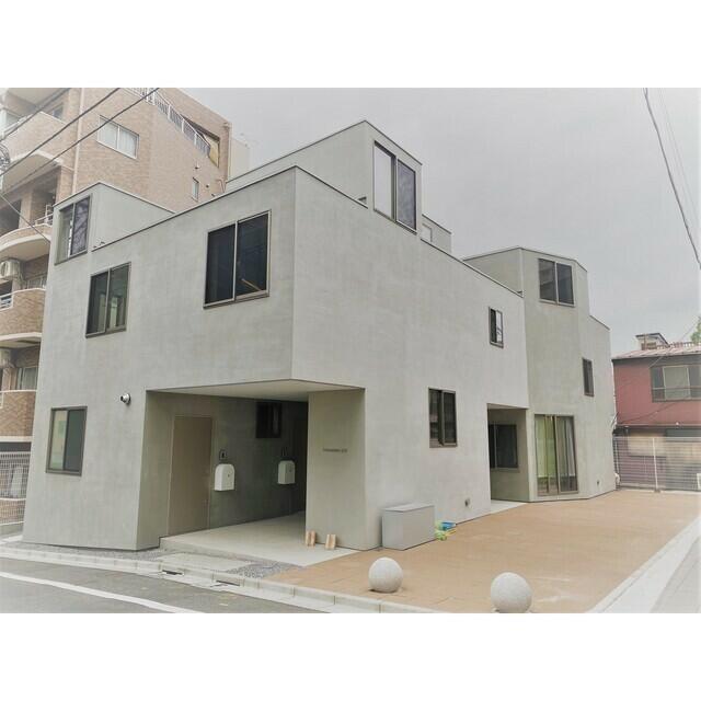 253000