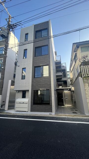 215000