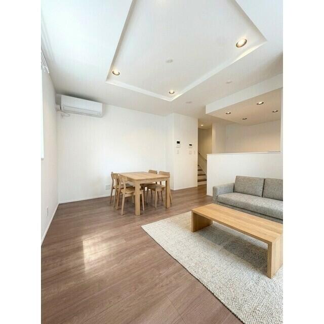 255000