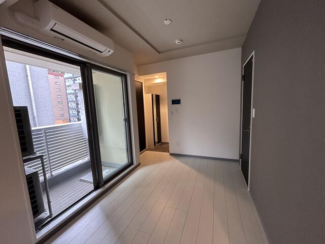 239000