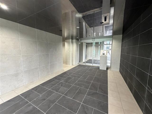 164000