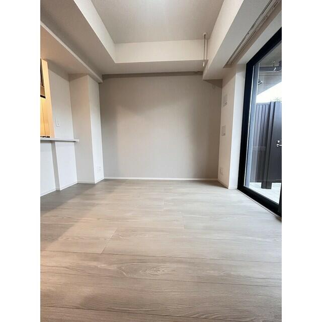 156000