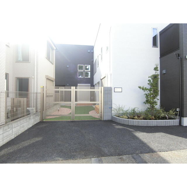 220000