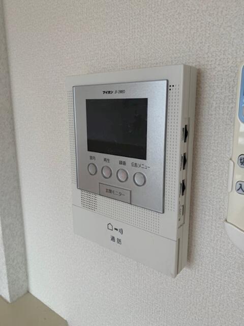 147000