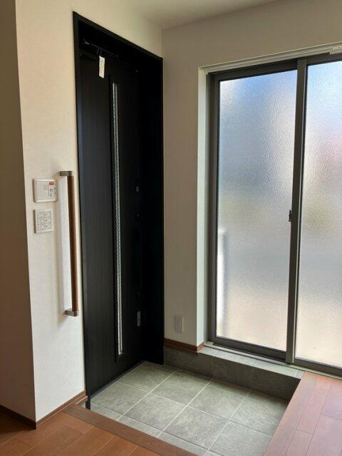 250000