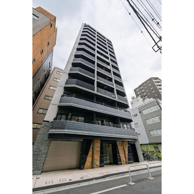 227000