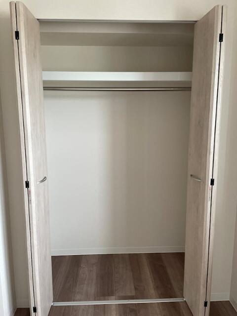 165500