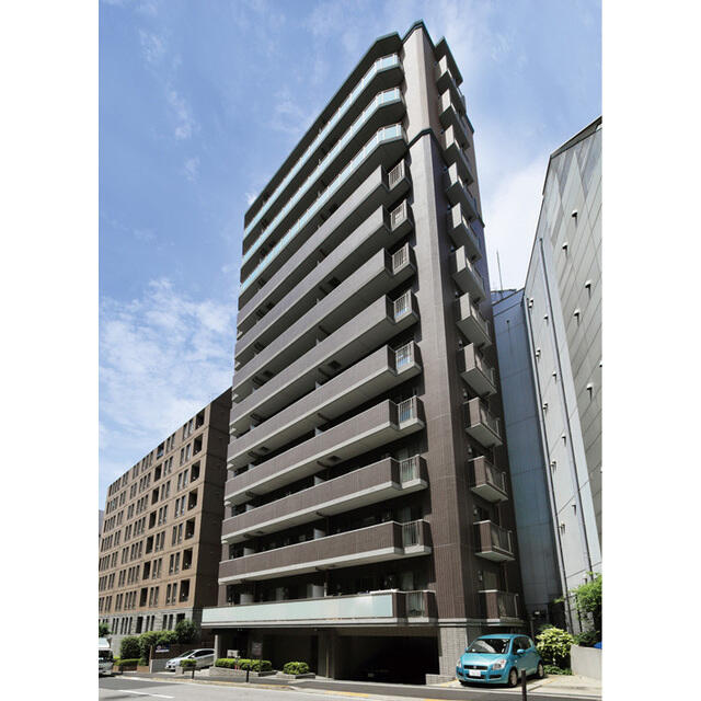 185000