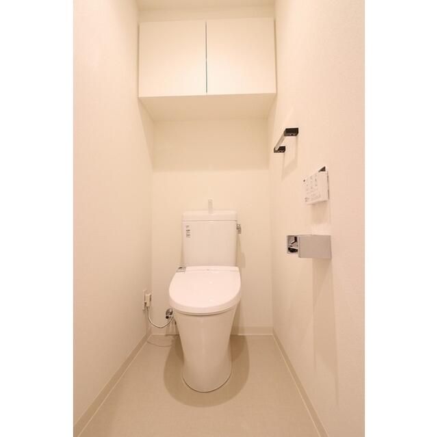 182000