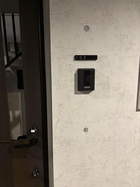 223000
