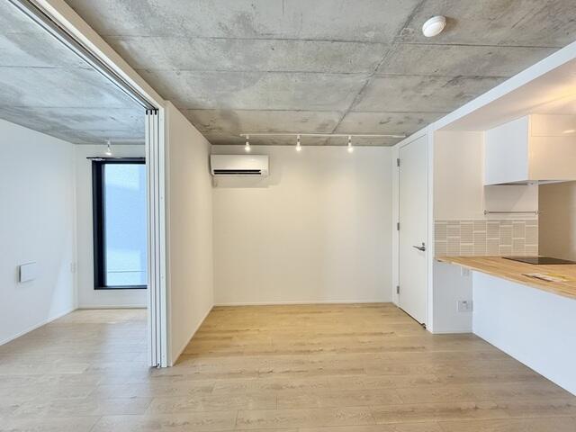 192000
