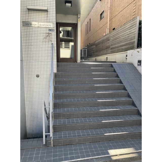 190000