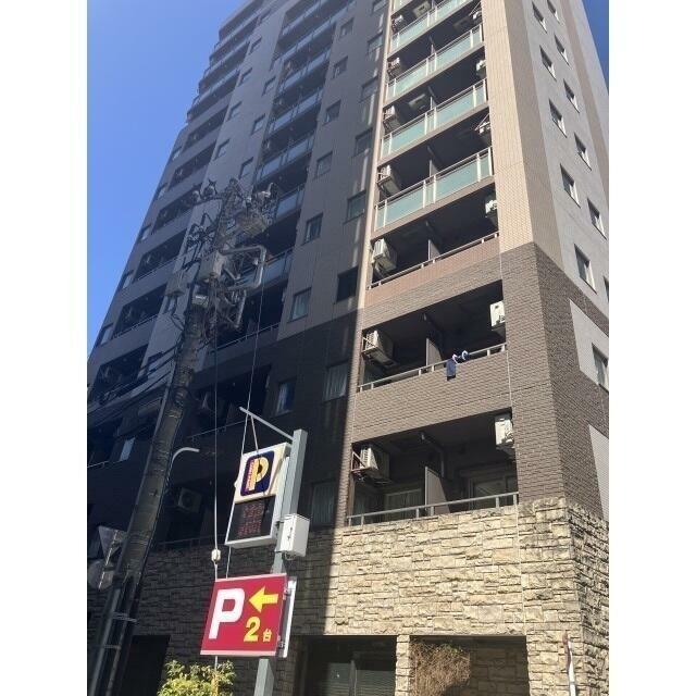 210000