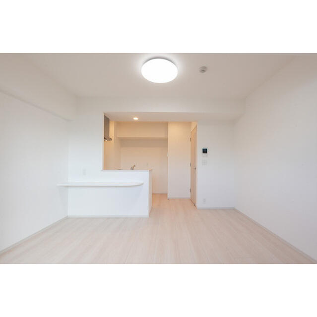 180000