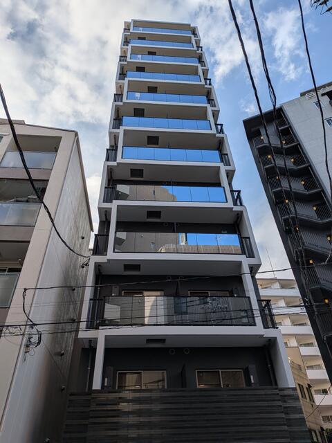156000