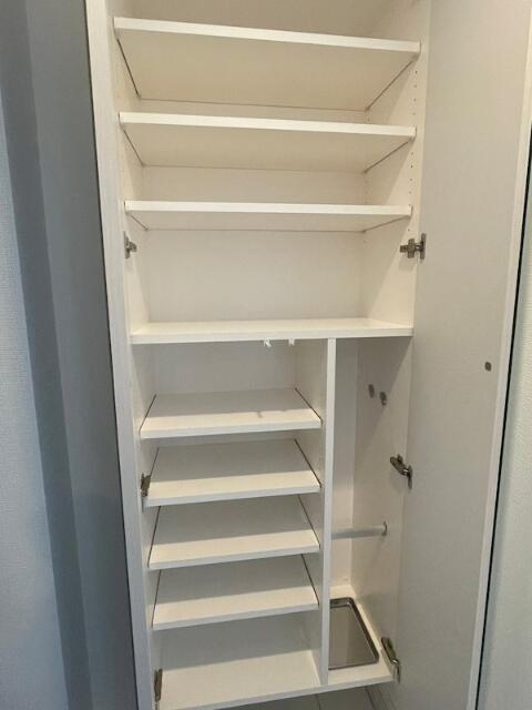 156000