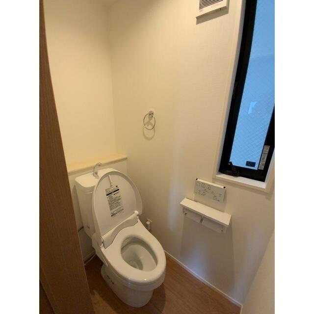254000