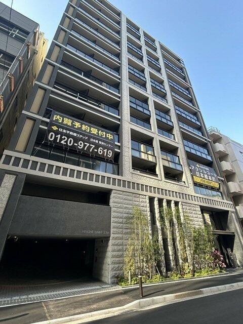 279000