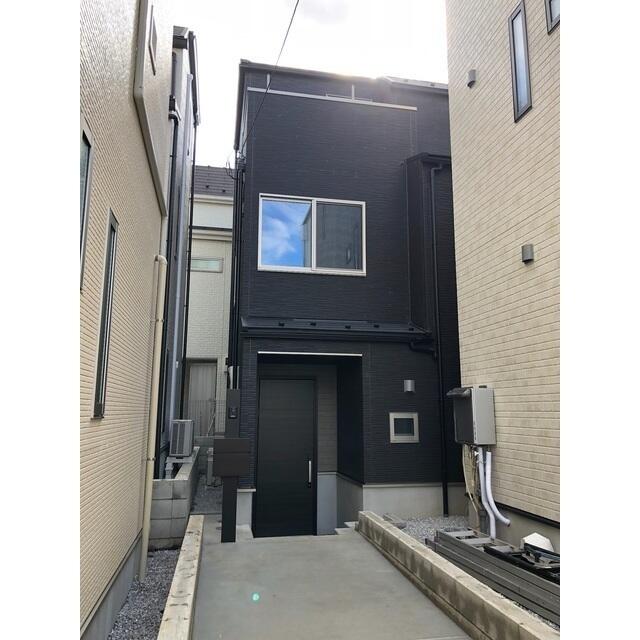 340000