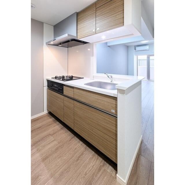 219000