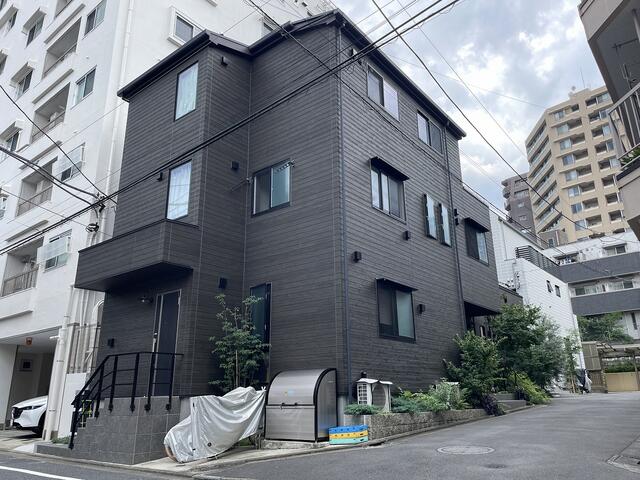 253000