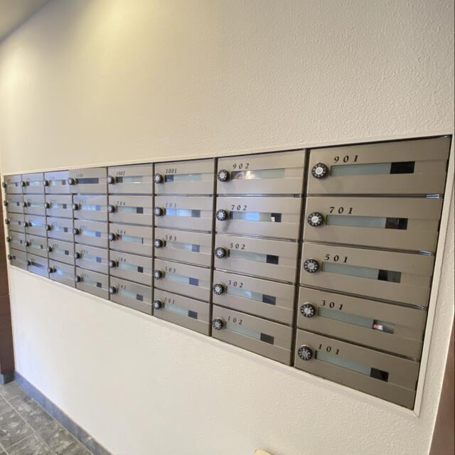 176000