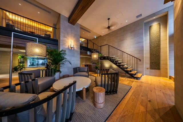 161000