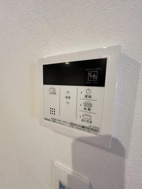 219000