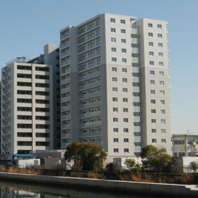 172000
