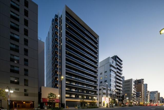 340000
