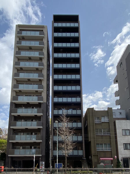 142000