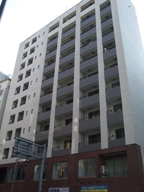 183000