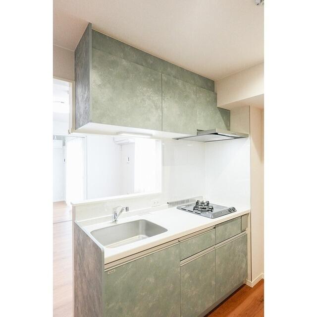 209000