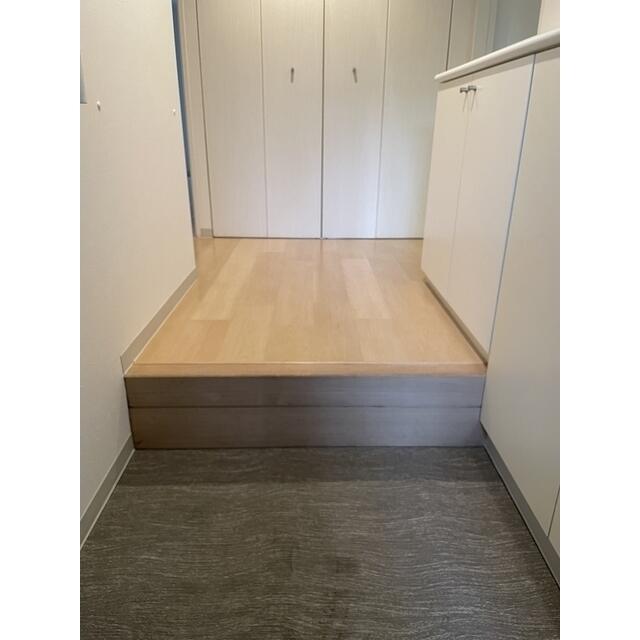 250000