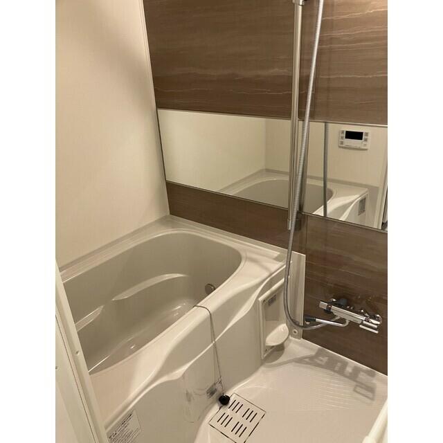 265000