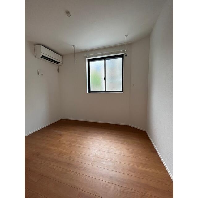 242000