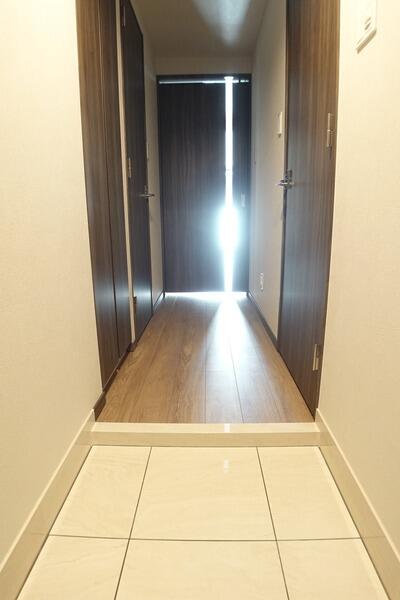 275000