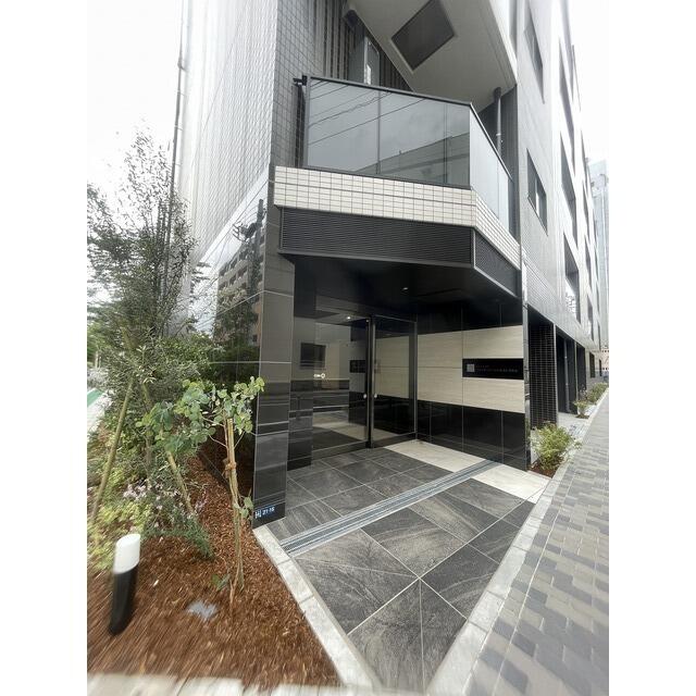 147000