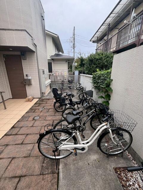167000